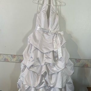 David’s Bridal 16W white halter sweetheart  dress